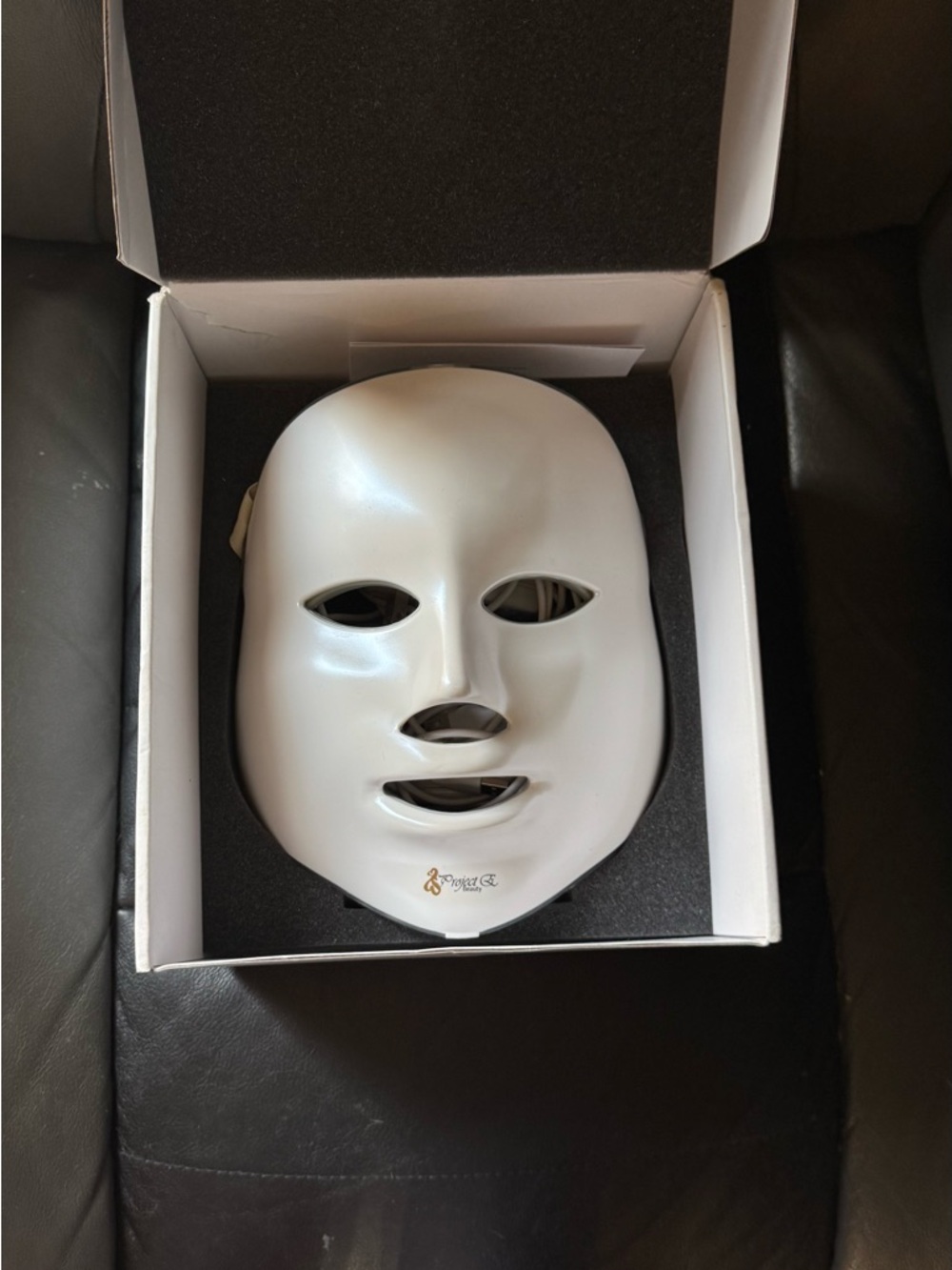 Project E White Photon LED Skin Rejuvenation Mask - Picture 2 of 4